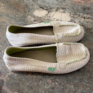 Sanuk shoes size 7